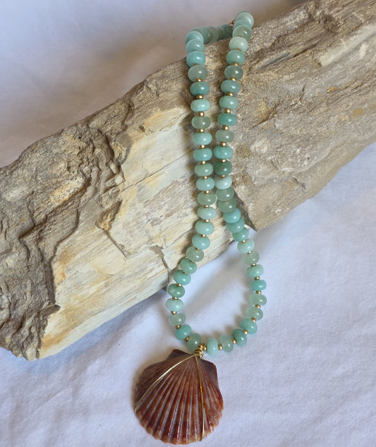 The Ronnie--Aventurine with Scallop